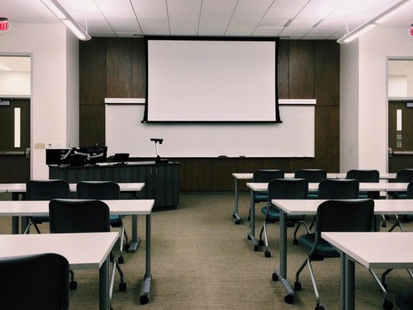 Aula de clases vacía